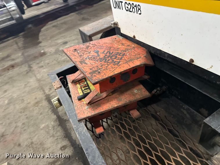 image for item FK1724 Whisperwatt DCA-45SSIU3 generator