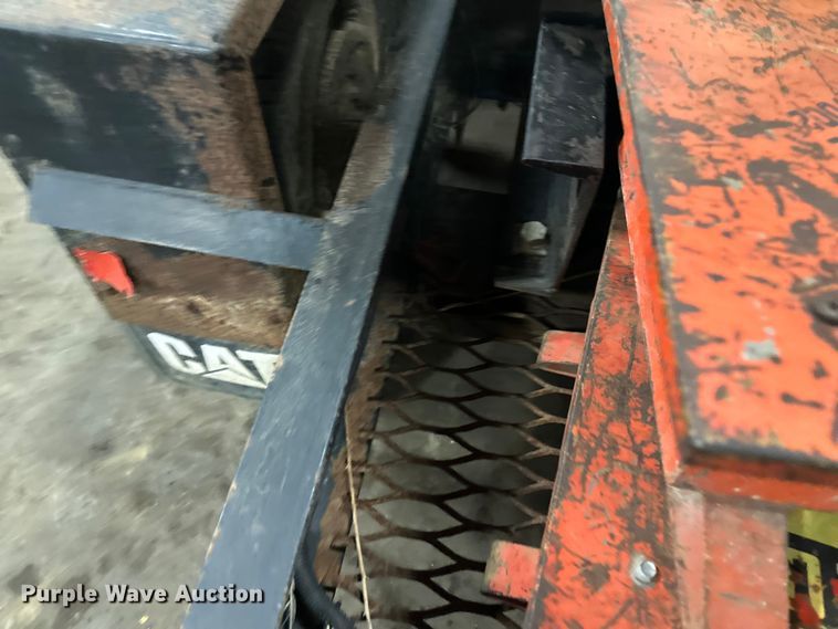 image for item FK1724 Whisperwatt DCA-45SSIU3 generator