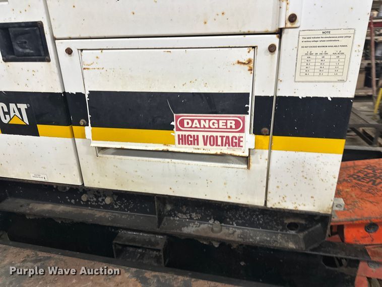 image for item FK1724 Whisperwatt DCA-45SSIU3 generator