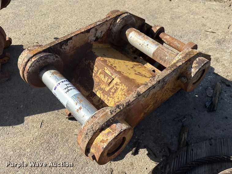 image for item FK1737 Excavator quick coupler