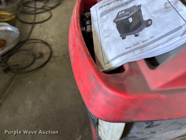 image for item FK1740 Snap-on EEAC325A AC reclaimer