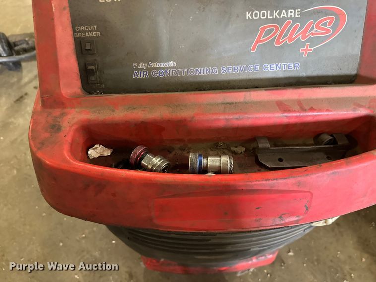 image for item FK1740 Snap-on EEAC325A AC reclaimer