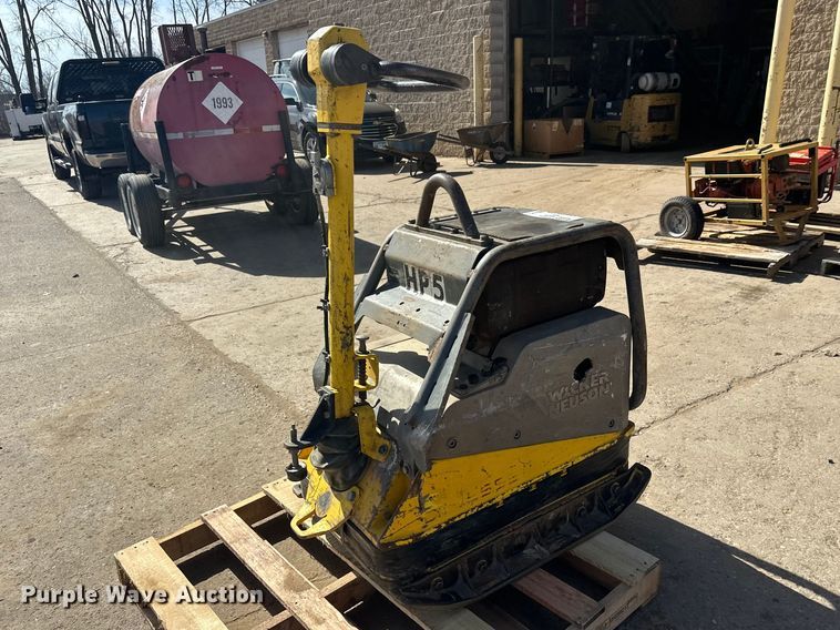 image for item FK1746 2012 Wacker Neuson Vibroplate DPU 6555HE plate compactor