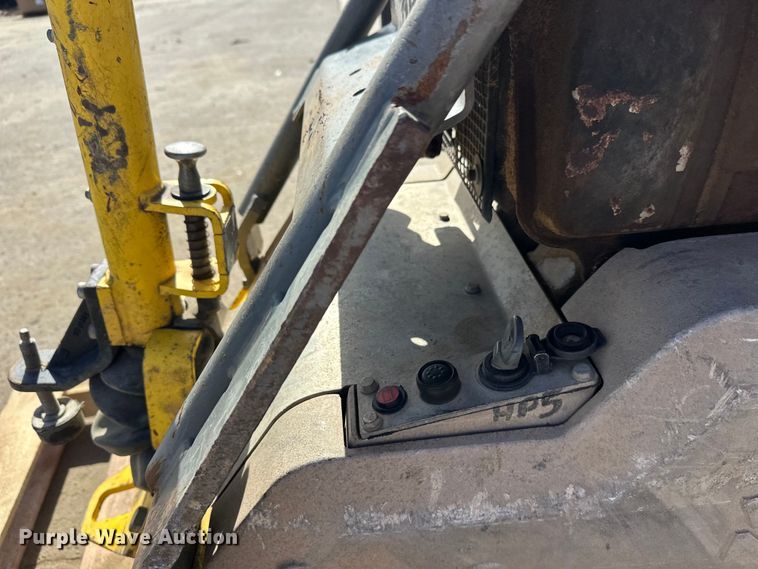 image for item FK1746 2012 Wacker Neuson Vibroplate DPU 6555HE plate compactor