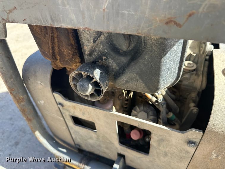 image for item FK1746 2012 Wacker Neuson Vibroplate DPU 6555HE plate compactor