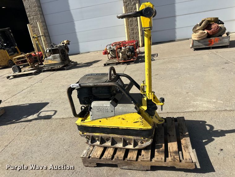 image for item FK1747 2008 Wacker Neuson BPU 3545A plate compactor