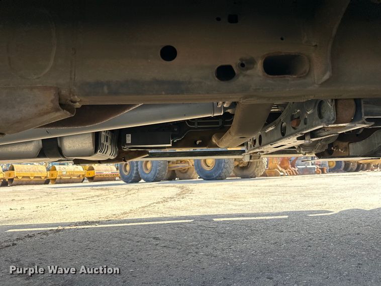 image for item FK1752 2021 Chevrolet Silverado 3500HD Crew Cab pickup truck