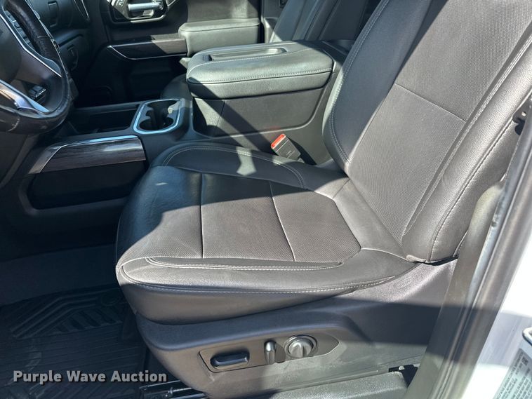 image for item FK1752 2021 Chevrolet Silverado 3500HD Crew Cab pickup truck