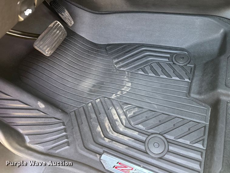 image for item FK1752 2021 Chevrolet Silverado 3500HD Crew Cab pickup truck