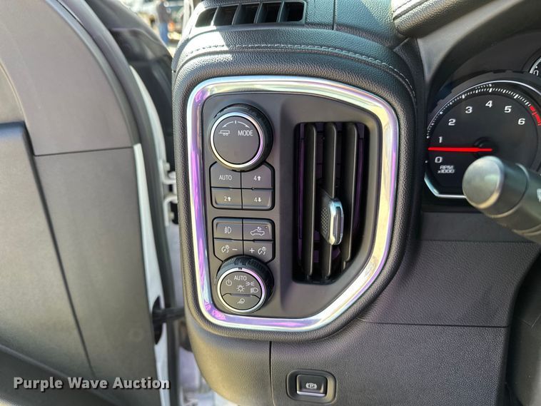 image for item FK1752 2021 Chevrolet Silverado 3500HD Crew Cab pickup truck