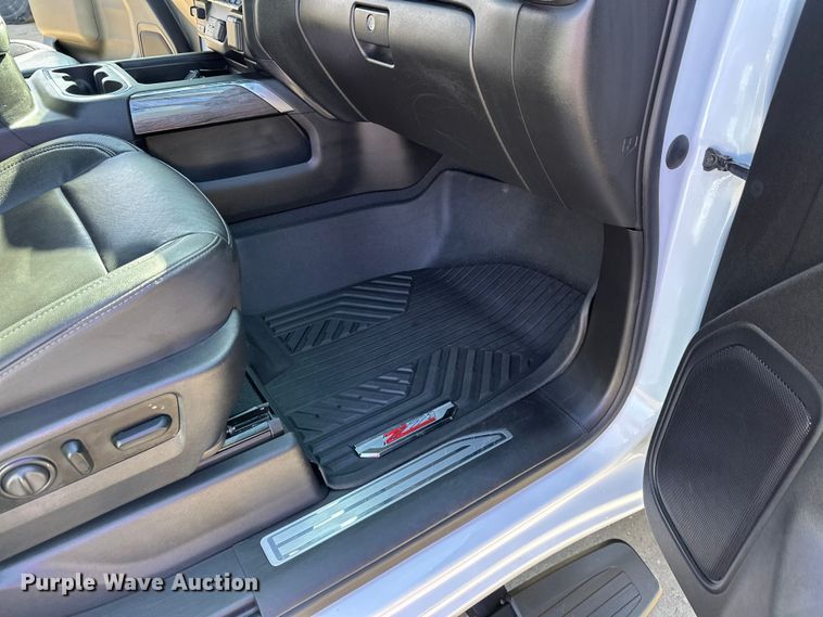 image for item FK1752 2021 Chevrolet Silverado 3500HD Crew Cab pickup truck