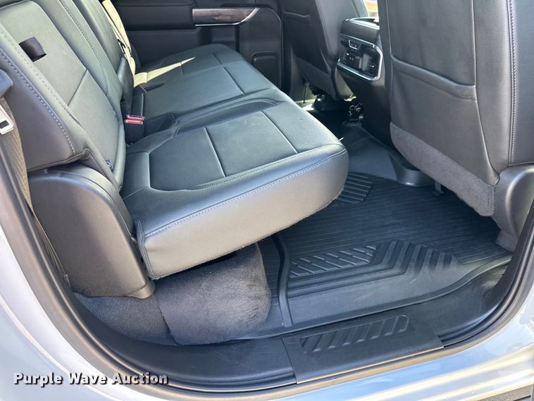 image for item FK1752 2021 Chevrolet Silverado 3500HD Crew Cab pickup truck