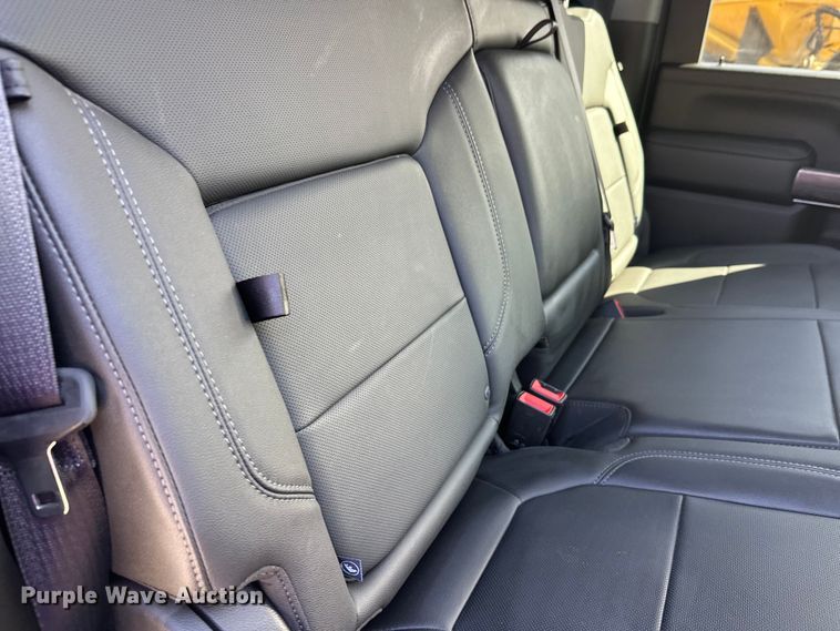 image for item FK1752 2021 Chevrolet Silverado 3500HD Crew Cab pickup truck