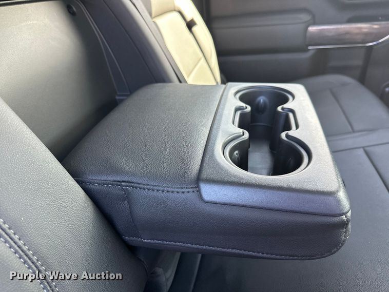 image for item FK1752 2021 Chevrolet Silverado 3500HD Crew Cab pickup truck