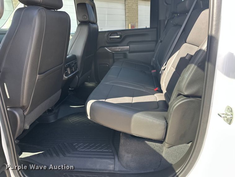 image for item FK1752 2021 Chevrolet Silverado 3500HD Crew Cab pickup truck