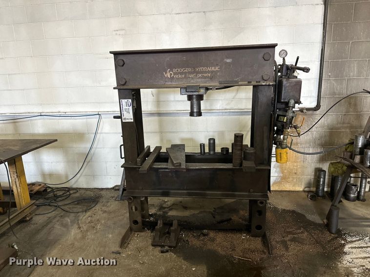 image for item FK1758 Rogers  hydraulic press