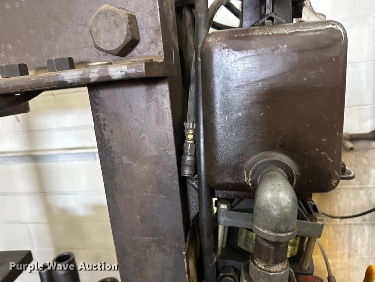 image for item FK1758 Rogers  hydraulic press