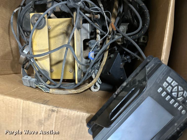 image for item FK1794 Trimble OCS900 grade control