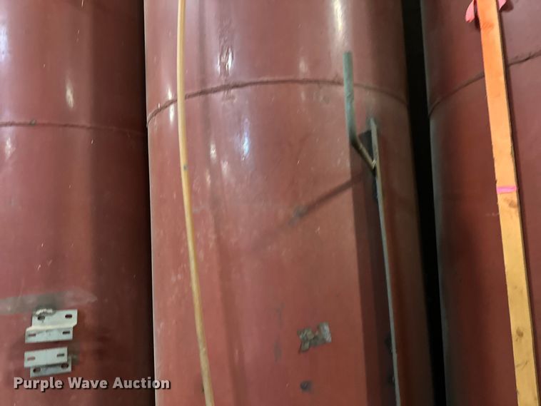 image for item FK1795 Bulk oil tanks