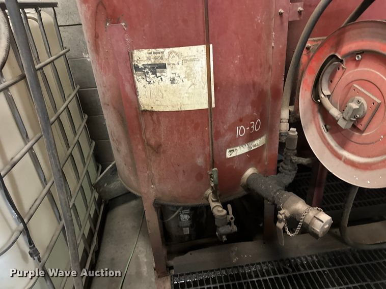 image for item FK1795 Bulk oil tanks