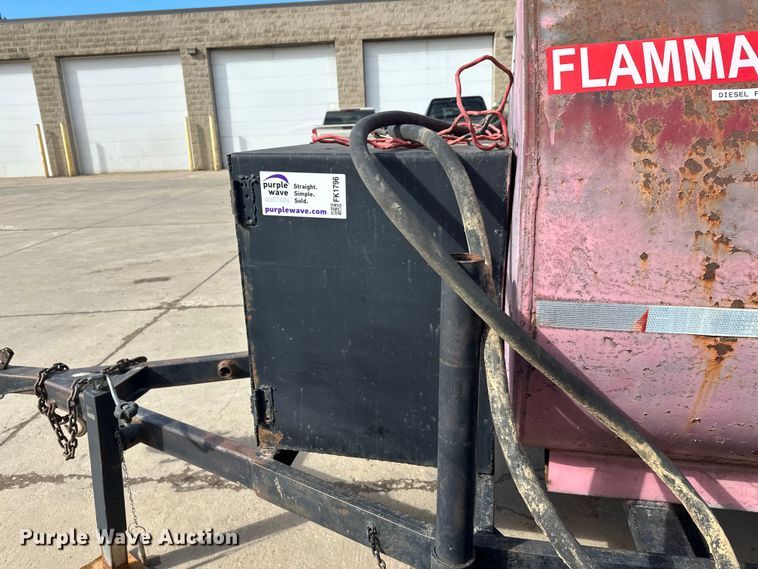 image for item FK1796 Fuel trailer