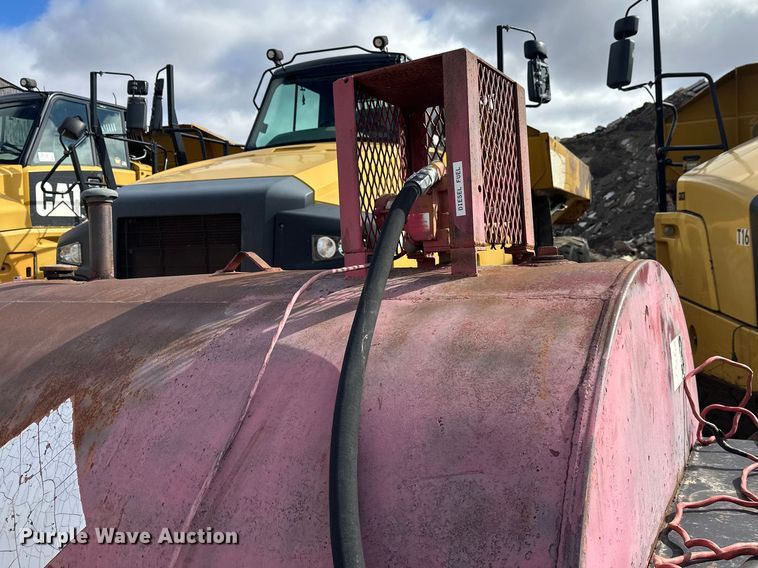 image for item FK1796 Fuel trailer