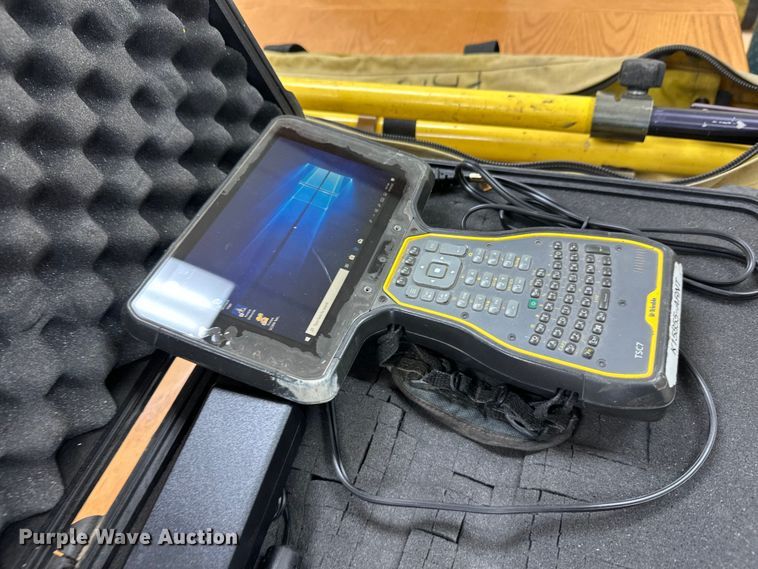 image for item FK1802 Trimble TSC7 surveying equipment