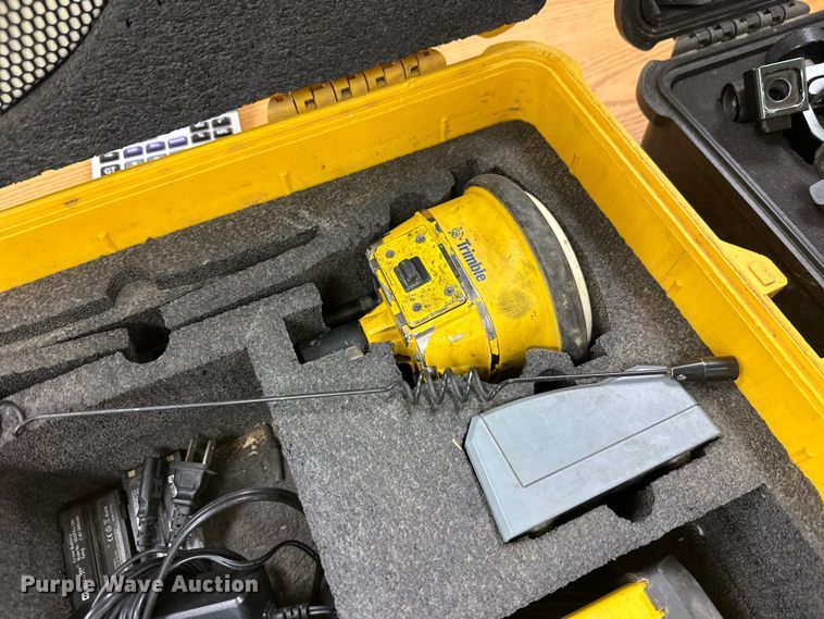 image for item FK1802 Trimble TSC7 surveying equipment