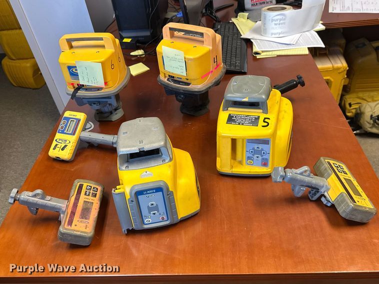 image for item FK1805 Surveying equipment