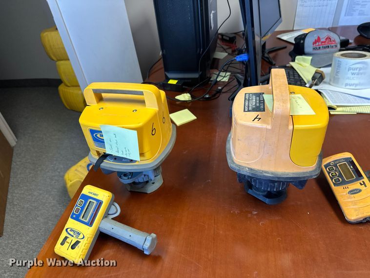 image for item FK1805 Surveying equipment