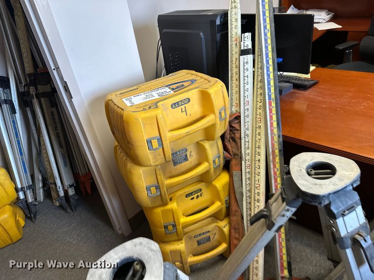 image for item FK1805 Surveying equipment