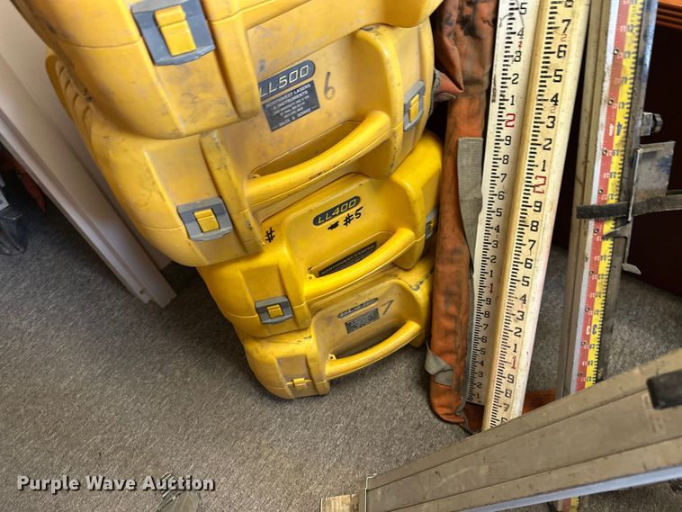 image for item FK1805 Surveying equipment