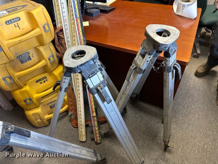 image for item FK1805 Surveying equipment