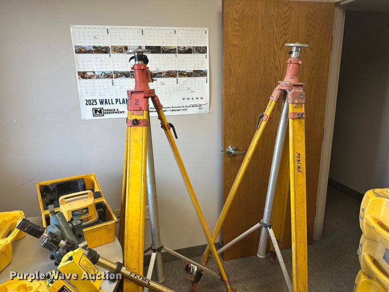 image for item FK1806 Surveying equipment
