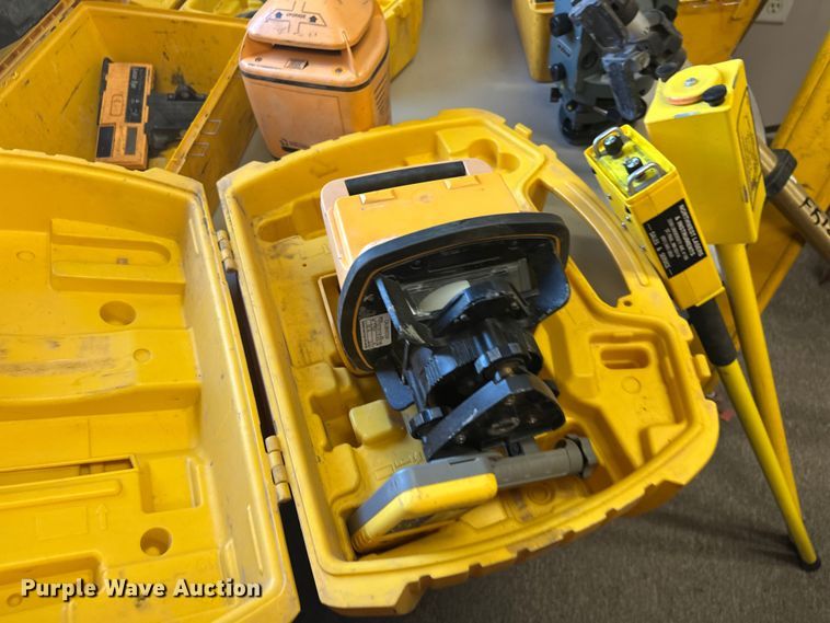 image for item FK1806 Surveying equipment