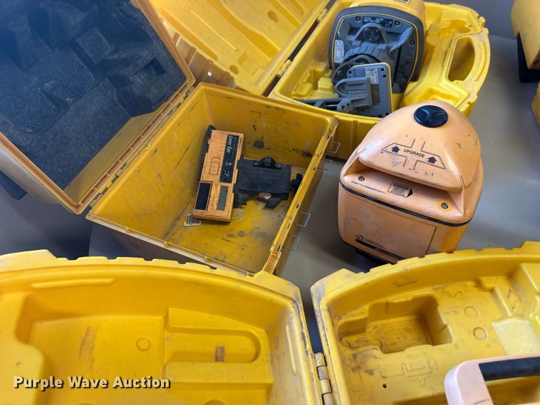 image for item FK1806 Surveying equipment