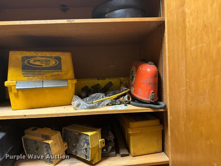 image for item FK1806 Surveying equipment