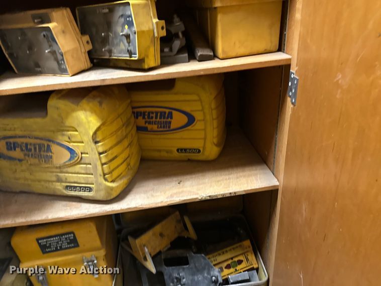 image for item FK1806 Surveying equipment