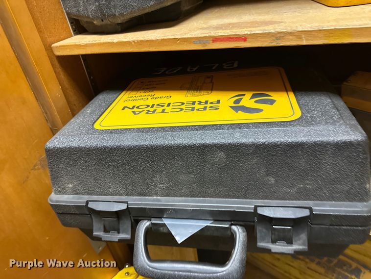 image for item FK1806 Surveying equipment