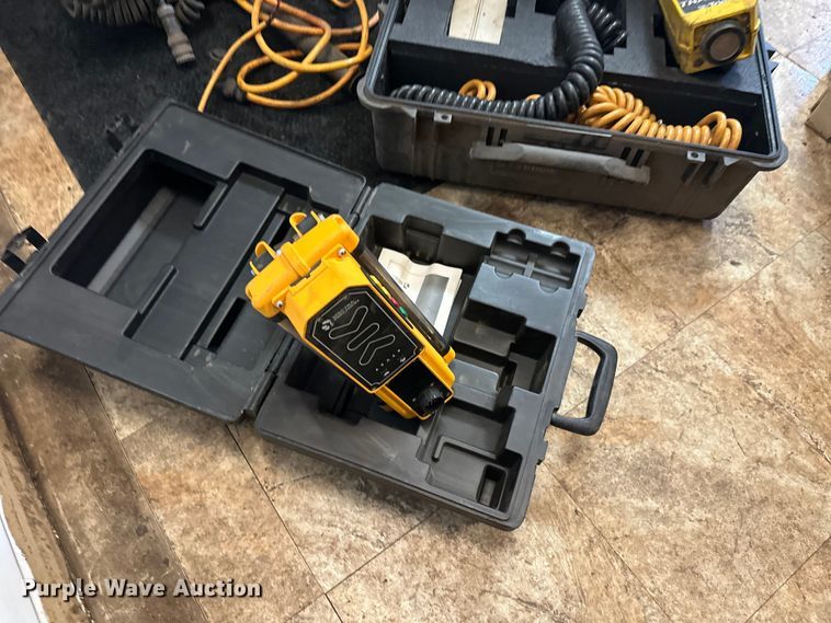 image for item FK1806 Surveying equipment