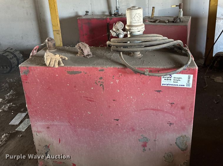 image for item FK1822 Tanks