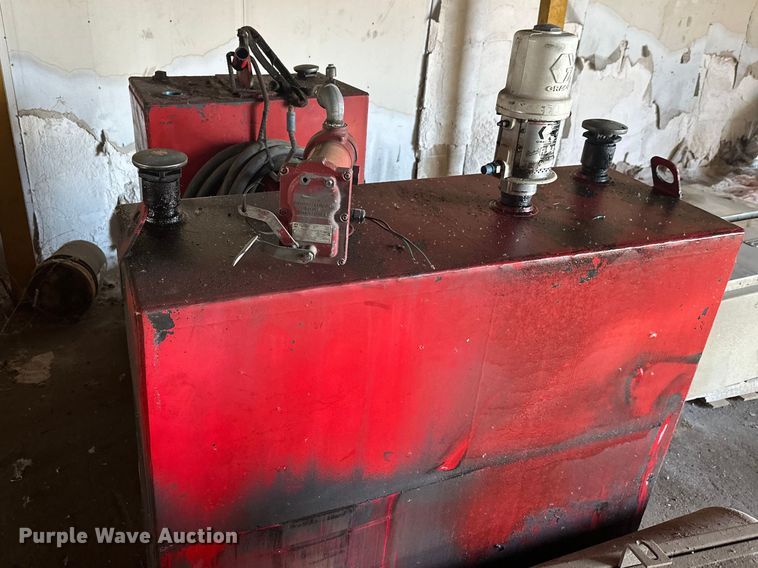 image for item FK1822 Tanks