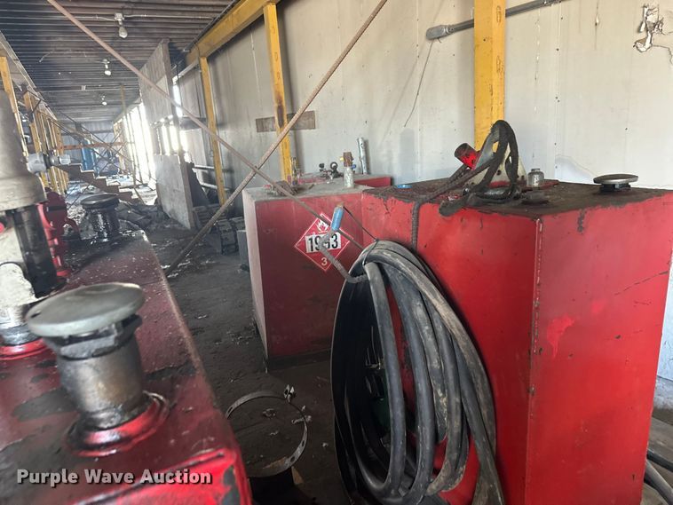 image for item FK1822 Tanks