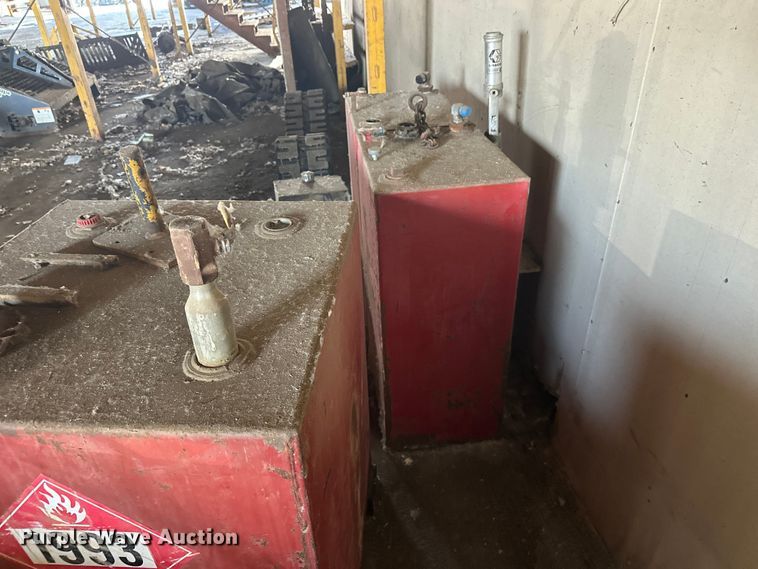 image for item FK1822 Tanks