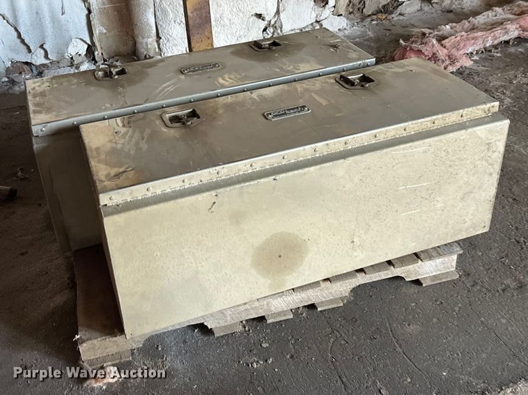 image for item FK1822 Tanks