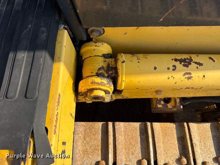 image for item DO8457 2007 Komatsu D37EX-21 dozer