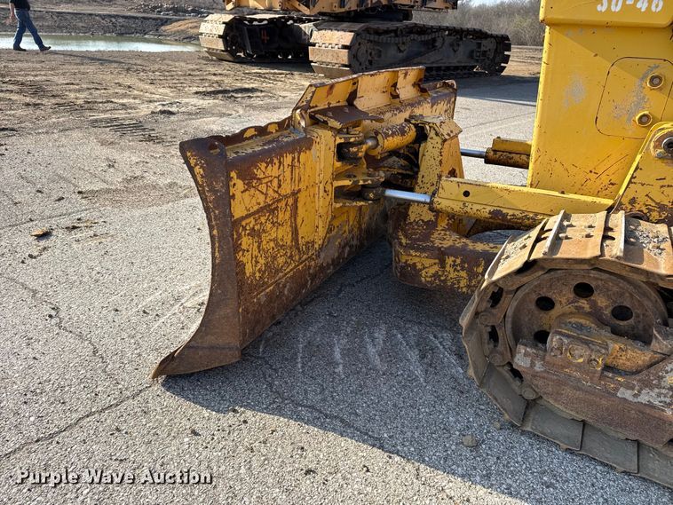 image for item DO8457 2007 Komatsu D37EX-21 dozer