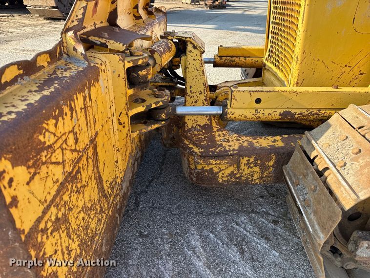 image for item DO8457 2007 Komatsu D37EX-21 dozer
