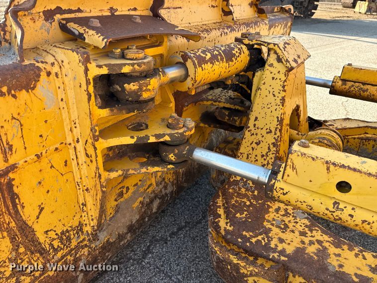 image for item DO8457 2007 Komatsu D37EX-21 dozer