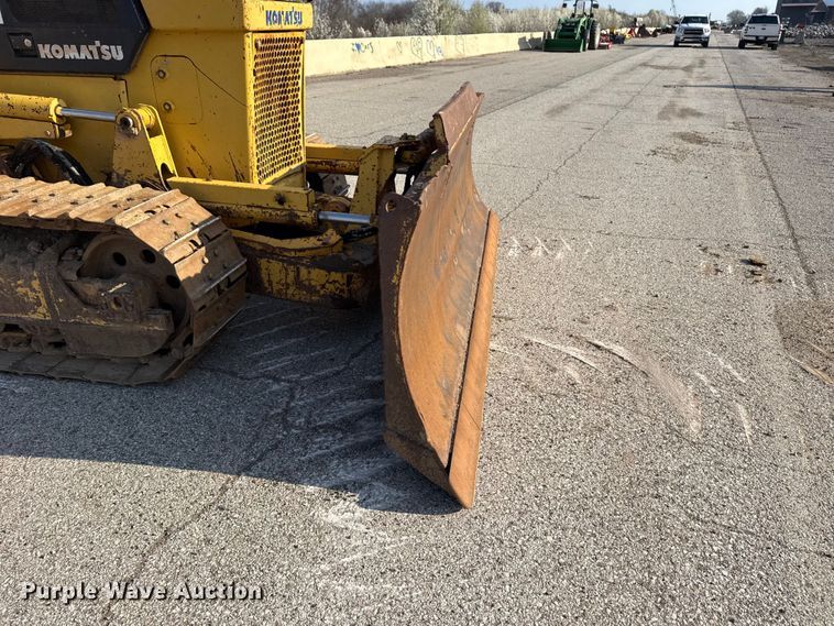 image for item DO8457 2007 Komatsu D37EX-21 dozer